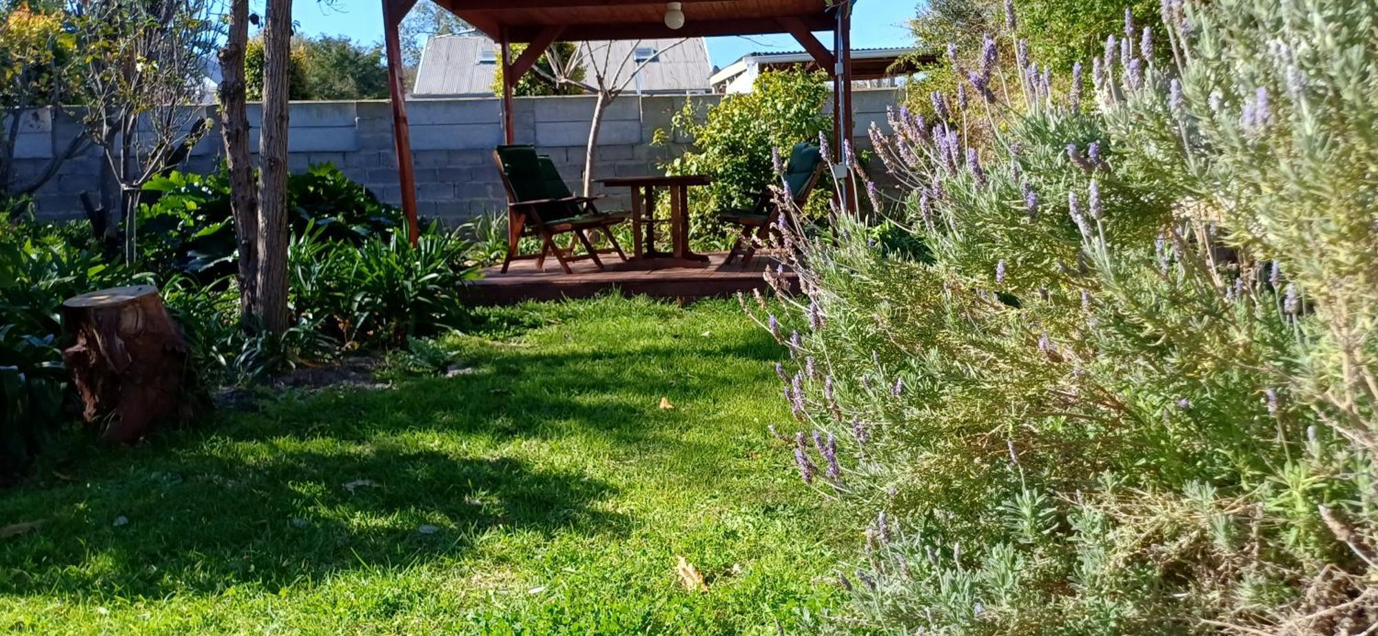 Gubas De Hoek Meet Eat Sleep Robertson Exterior photo